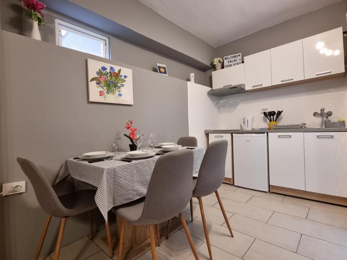 Apartment Tea Rijeka Exteriör bild